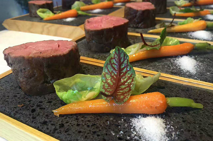 肉類-低溫慢煮新西蘭小牛里脊配海鹽